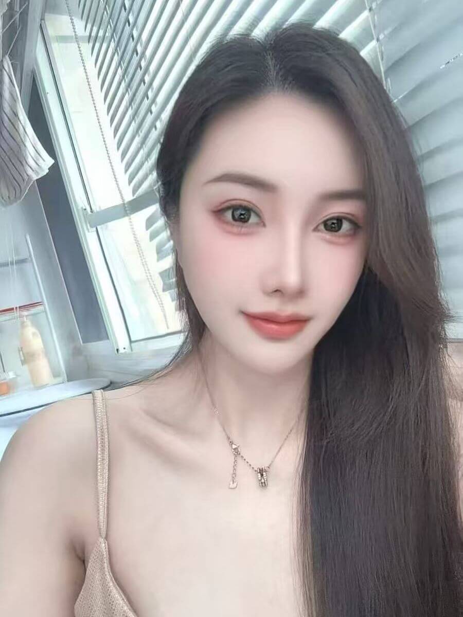 貴子（24歳）