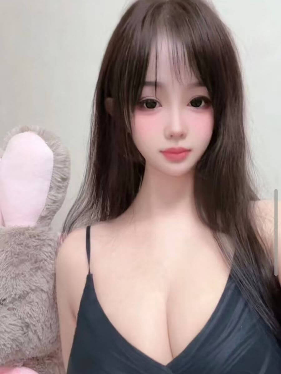 ナフサ（21歳）